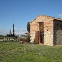 Дом в Италии, Пьенца, 900 кв.м.
