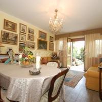 Apartment in the city center in Italy, Garda