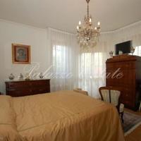 Apartment in the city center in Italy, Garda