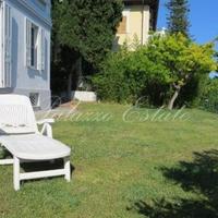 Villa in the city center in Italy, Ventimiglia, 260 sq.m.