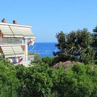 Villa in the city center in Italy, Ventimiglia, 260 sq.m.