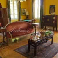 Villa in the city center in Italy, Ventimiglia, 260 sq.m.