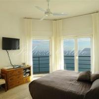 Вилла в центре города в Италии, Вентимилья, 220 кв.м.