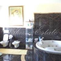 Villa in Italy, Pisa, 500 sq.m.