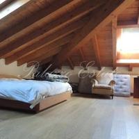 Apartment in the city center in Italy, Varese, 180 sq.m.