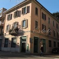 Apartment in the city center in Italy, Varese, 180 sq.m.