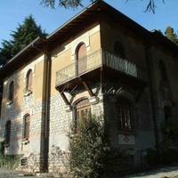 Villa in Italy, Lombardia, Varese, 480 sq.m.