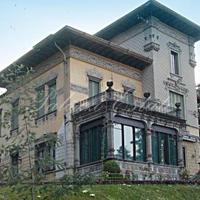 Villa in Italy, Lombardia, Varese, 800 sq.m.