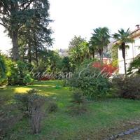 Вилла на первой линии моря/озера в Италии, Варезе