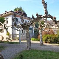 Вилла на первой линии моря/озера в Италии, Варезе