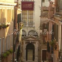Apartment in the city center in Italy, Venice, San Donnino, 400 sq.m.
