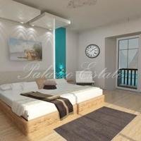 Villa at the first line of the sea / lake in Italy, Varese