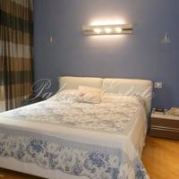 Villa at the second line of the sea / lake, at the first line of the sea / lake in Italy, Pienza