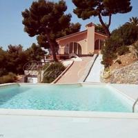 Вилла в Италии, Вентимилья, 330 кв.м.