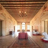 Villa in Italy, Venice, 3534 sq.m.