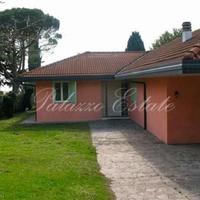 Villa in Italy, Venice, Garda, 220 sq.m.