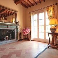 Villa in Italy, Pienza, 340 sq.m.