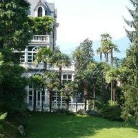 Villa in the city center in Italy, Varese, 800 sq.m.