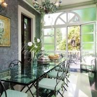 Villa in the city center in Italy, Varese, 800 sq.m.