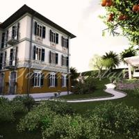 Villa in the city center in Italy, Varese, 600 sq.m.