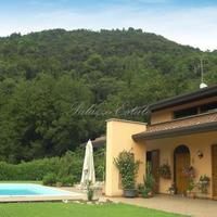 Villa in Italy, Lombardia, Varese, 440 sq.m.