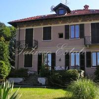 Villa in Italy, Varese, 450 sq.m.