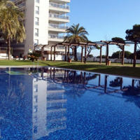 Apartment at the first line of the sea / lake in Spain, Catalunya, Girona, 65 sq.m.