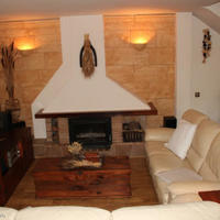 Townhouse in the city center in Spain, Catalunya, Begur, 240 sq.m.