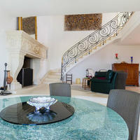 Villa in Spain, Catalunya, Girona, 956 sq.m.