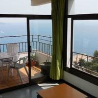 Flat at the first line of the sea / lake in Spain, Catalunya, Girona, 85 sq.m.