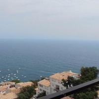 Flat at the first line of the sea / lake in Spain, Catalunya, Girona, 85 sq.m.