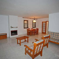 Квартира на первой линии моря/озера в Испании, Каталония, Багур, 130 кв.м.