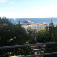 Townhouse at the first line of the sea / lake in Spain, Catalunya, Girona, 145 sq.m.