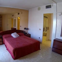 Квартира на первой линии моря/озера в Испании, Каталония, Багур, 98 кв.м.