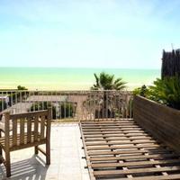 Квартира на первой линии моря/озера в Испании, Каталония, Барселона, 90 кв.м.