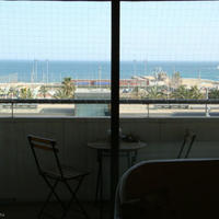 Apartment at the first line of the sea / lake in Spain, Catalunya, Barcelona, 96 sq.m.