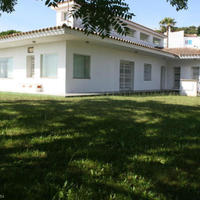 House in Spain, Catalunya, Girona, 868 sq.m.