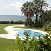 Таунхаус на первой линии моря/озера в Испании, Каталония, Барселона, 213 кв.м.