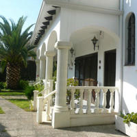 Дом в центре города в Испании, Каталония, Багур, 470 кв.м.