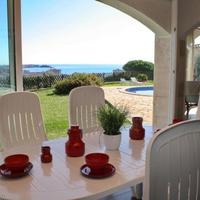 Villa in the city center in Spain, Catalunya, Girona, 325 sq.m.