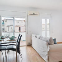 Квартира на второй линии моря/озера в Испании, Каталония, Багур, 80 кв.м.