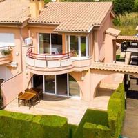 Таунхаус в Испании, Каталония, Жирона, 250 кв.м.