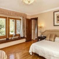 House in the suburbs in Spain, Catalunya, Barcelona, 2500 sq.m.