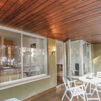 Flat at the second line of the sea / lake in Spain, Catalunya, Girona, 100 sq.m.