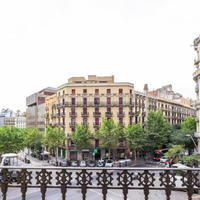 Flat in the city center in Spain, Catalunya, 131 sq.m.