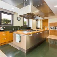 Villa in Spain, Catalunya, Barcelona, 782 sq.m.