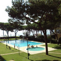 Flat at the first line of the sea / lake in Spain, Catalunya, Girona, 95 sq.m.