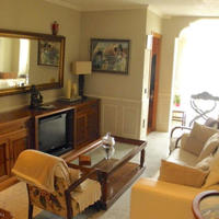 Flat in the city center in Spain, Catalunya, Barcelona, 71 sq.m.