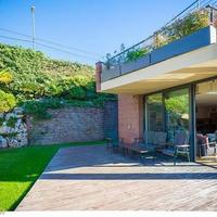 House in Spain, Catalunya, Barcelona, 318 sq.m.