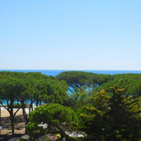 Flat at the first line of the sea / lake in Spain, Catalunya, Girona, 40 sq.m.